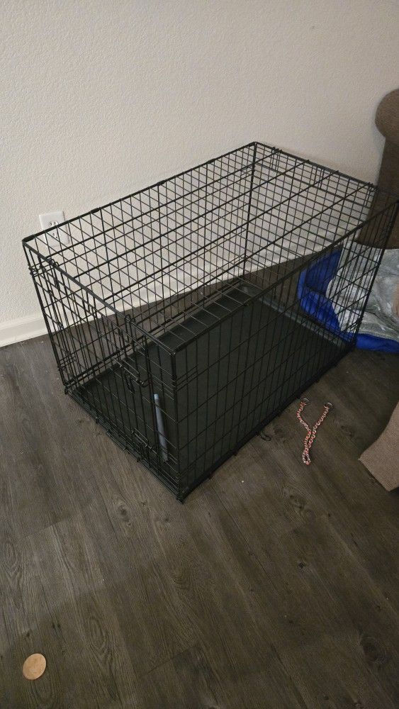 2 Dog Crate 1 Large 1 XL