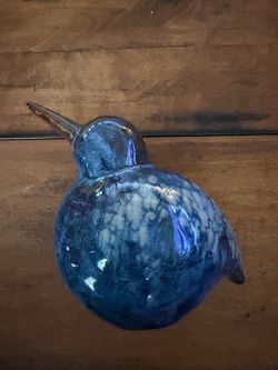 Vintage Blue Ceramic Bird Figurine – Decorative Art Pottery