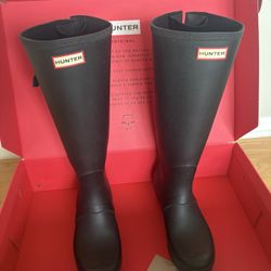 Women’s Hunter Boots Size 9