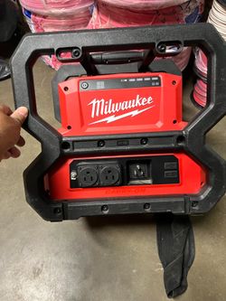 Milwaukee power supply battery….battery not included