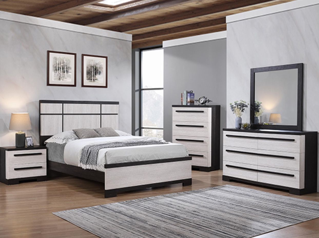 Queen Bedroom Set 4 Pc Includes: Dresser, Mirror, Nightstand, & Queen Bed Frame