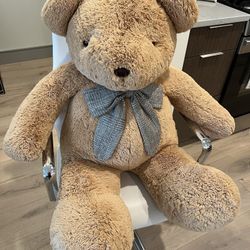 Giant Teddy Bear 