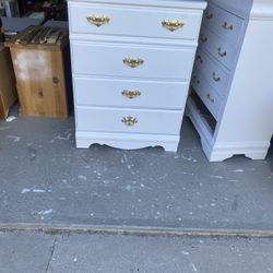 White 4 Drawer Dresser