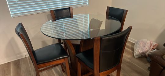 Dinning table
