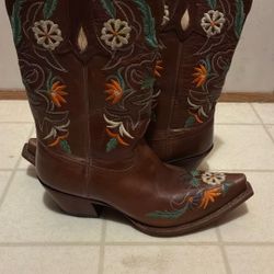 Women’s Tony Lama Boots