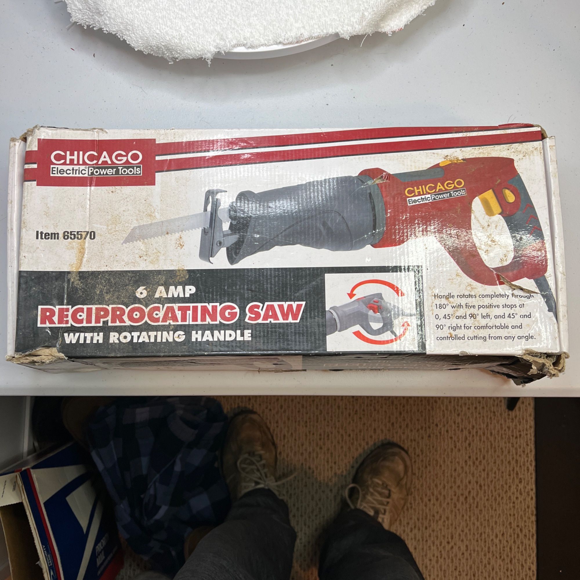 Reciprocating Saw - Chicago Electric - 6 Amp with Rotating Handle