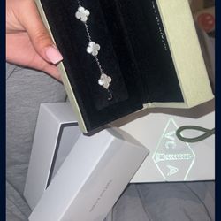 Van cleeeff Bracelet 