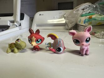 Littlest Pet Shop Figures Lot of 13