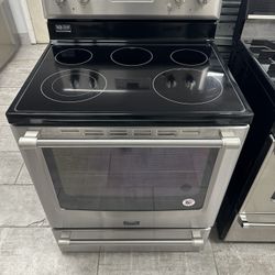 Maytag Electric Stove Five burners With Self Clean Stainless Steel