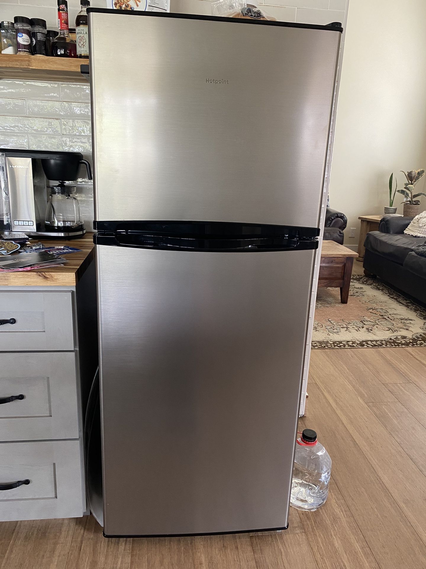 Hotpoint Counter Depth Refrigerator/Freezer