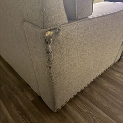 Gray Sofa in Great Condition – Super Comfortable