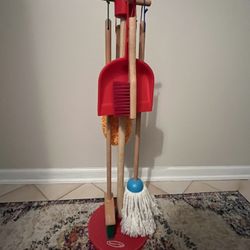 Melissa & Doug Mop And broom Set