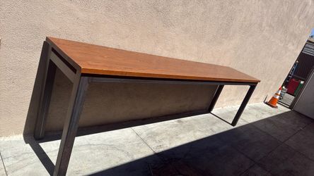 Large community table