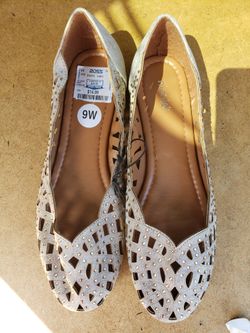 &10.00 Nicole Dress Shoes 9 W