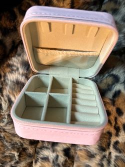 Travel jewelry box $10