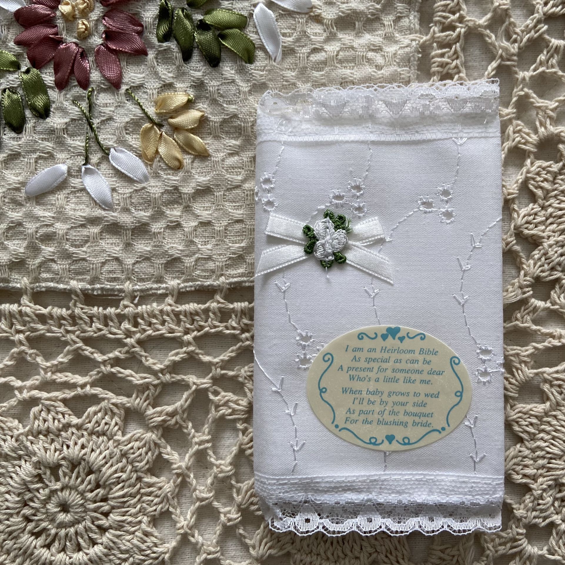 👼 Baby Needs, Vintage Blushing Bride Heirloom Bible