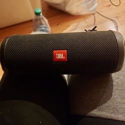 JBL Flip 4