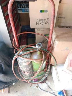 Must go great opportunity Lincoln Park welder setup
