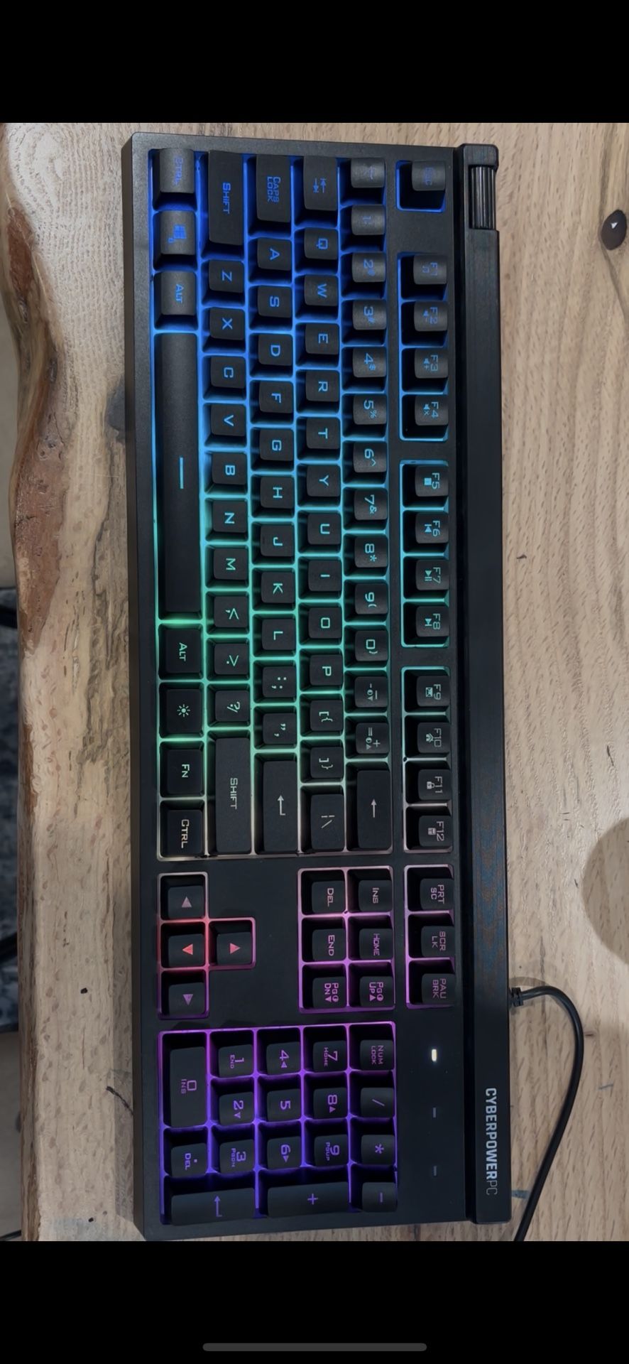 GAMING KEYBOARD CYBERPOWER PC