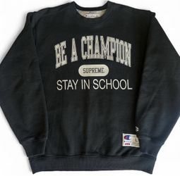 SUPREME CREWNECK