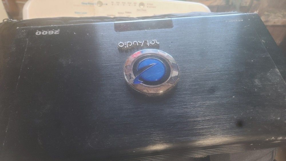 2600 Watt Car Amp