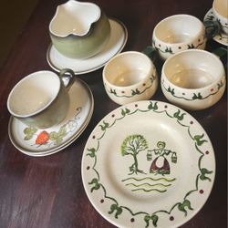 Vintage Poppytrail By Metlox, 19 Pcs, Two Patterns