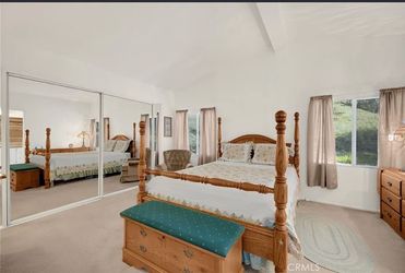 Solid Oak Queen Bed