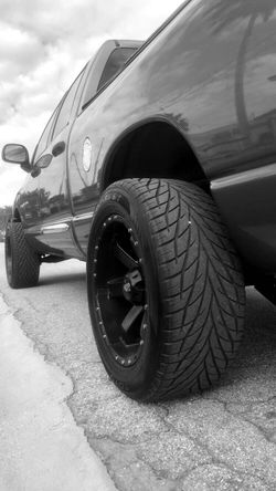 Moto metal wheels 5x5.5 and Toyo tires