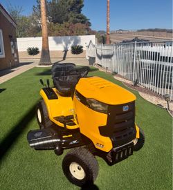 Cub Cadet XT1 Riding Mower Garden Tractor