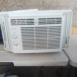 Frigidaire Window AC 5000 Btu