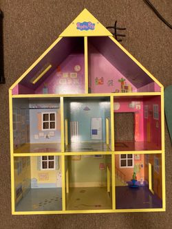 Peppa Pig Doll House