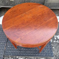 Milling Road Baker Furniture Occasional Round Table.