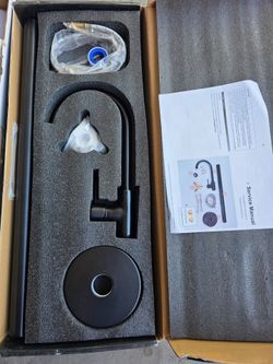 Floor tub faucets