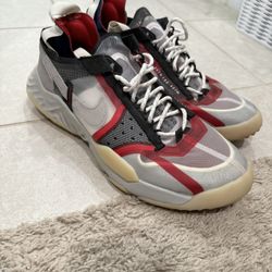  Nike Jordans Size 10