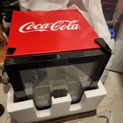 Mimi CocaCola Fridge