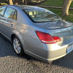 2005 Toyota Avalon *Limited*