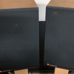 JBL  Studio Monitor 4408   2 In all