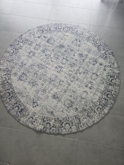 Round Area Rug