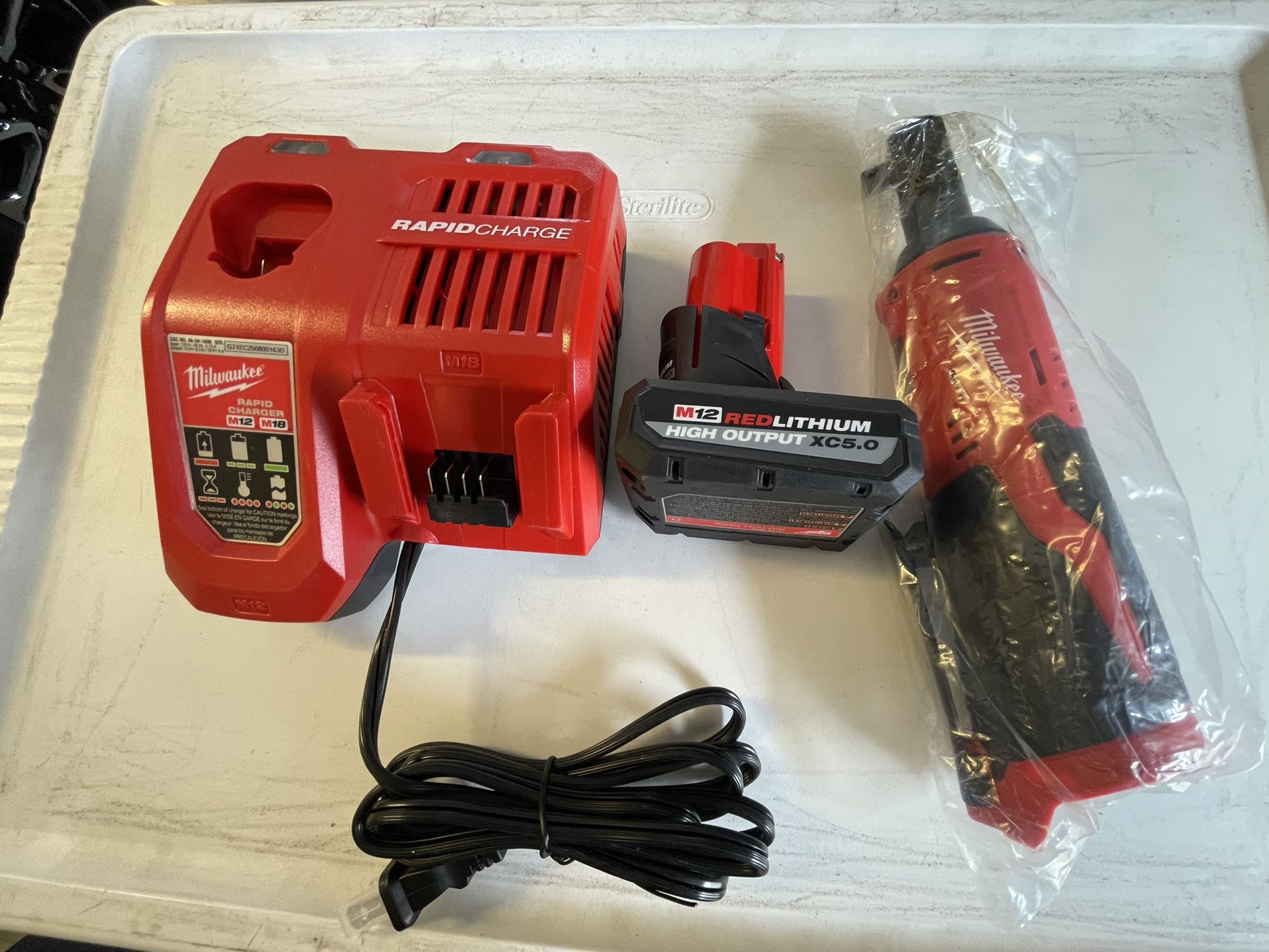 3/8” Ratchet, Battery & Charger