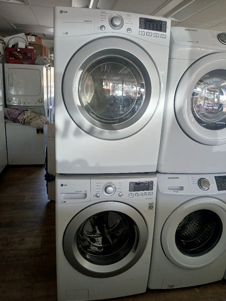 LG Frond Load Washer Gas Dryer Digital Auto Sensing Load Super Large Capacity In Excellent Condition