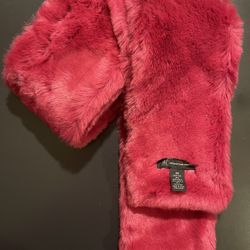 Stunning Pink Faux Fur Shawl Scarf 