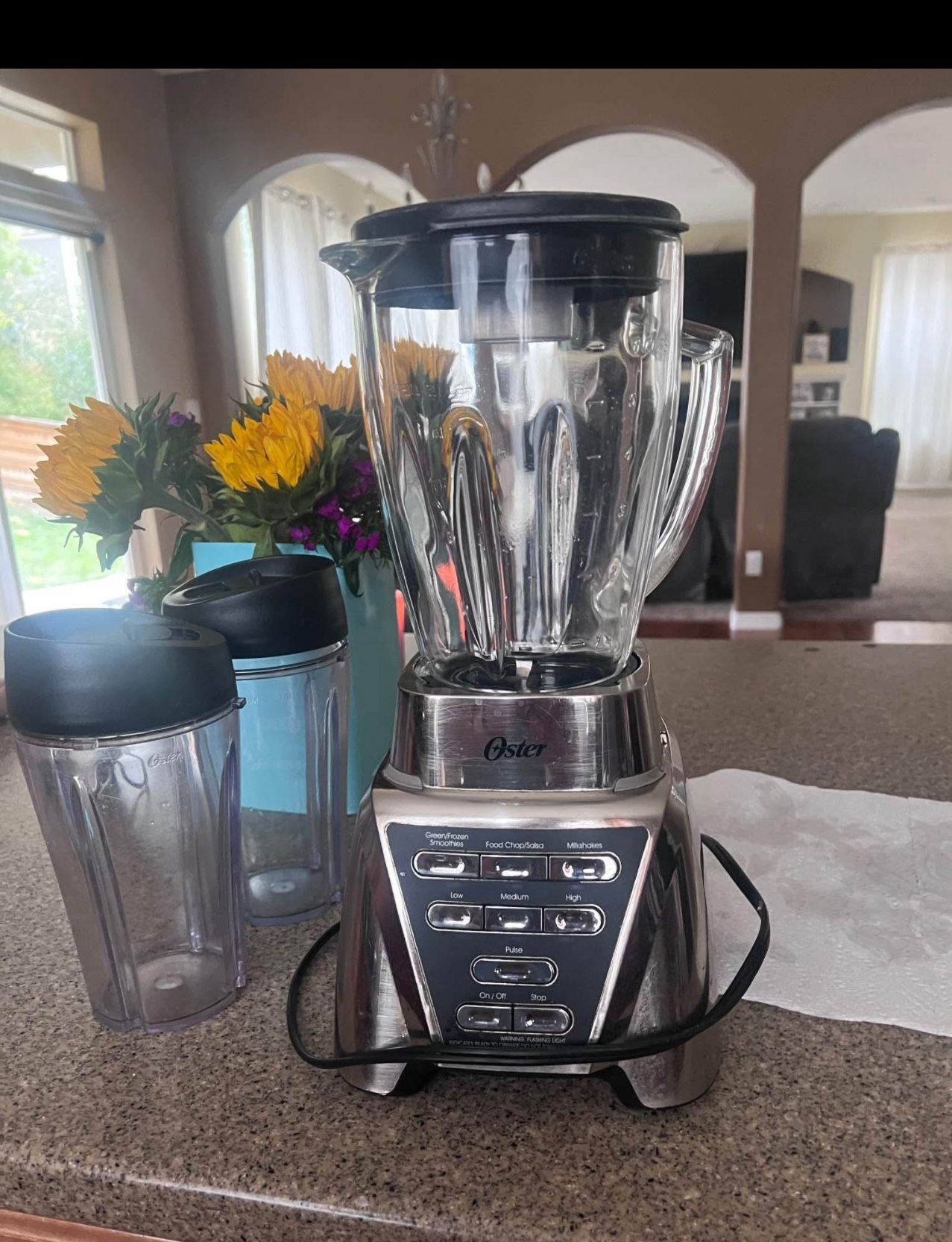 Sale of bar chairs, kitchen accessories, and coffee tables all together