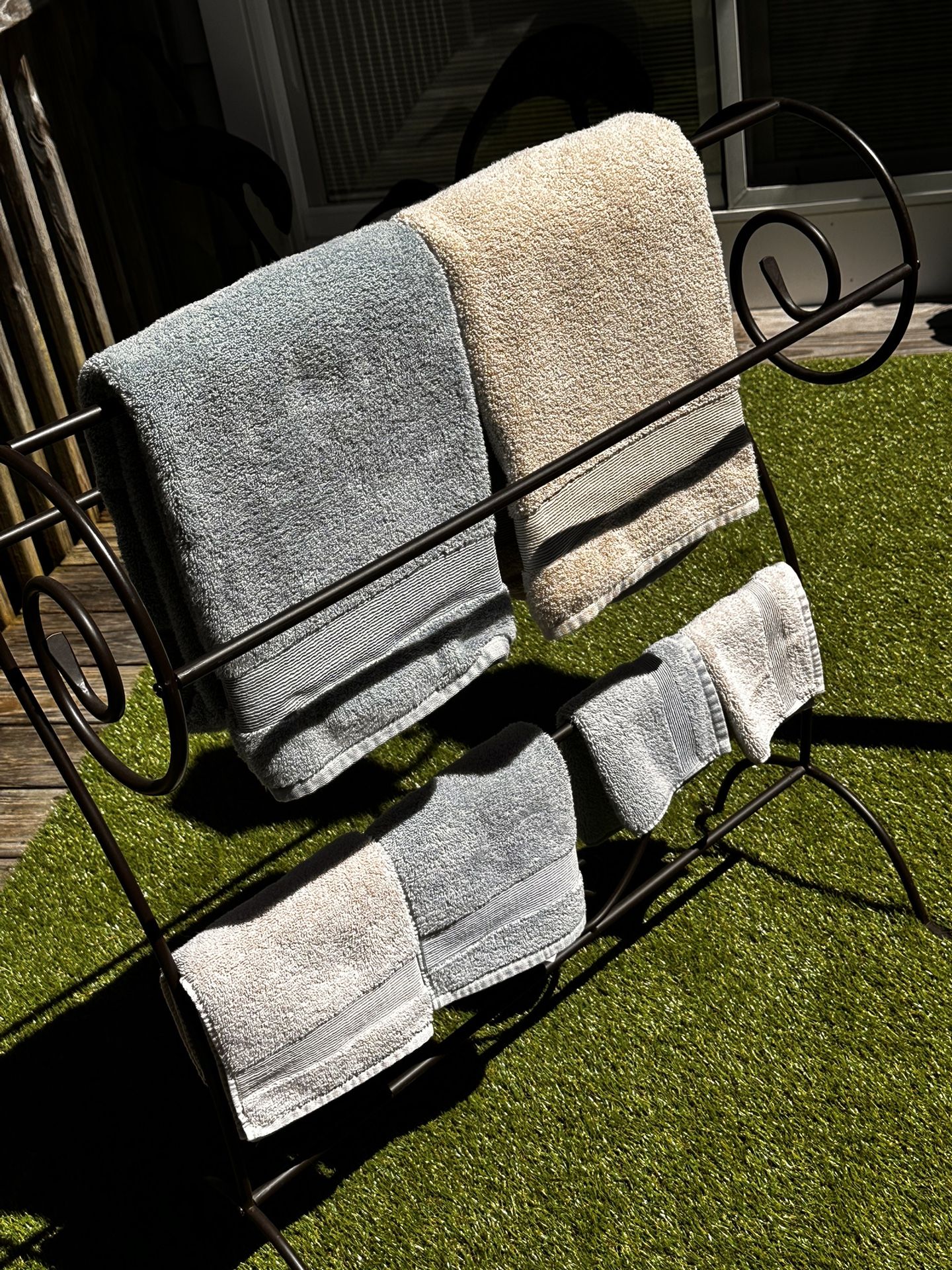 Blanket/Towel Rack