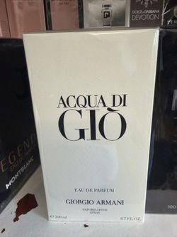 New Giorgio Armani Acqua di Giò Eau de Parfum is a 200 ml (6.7 fl. oz.)