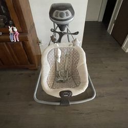 Graco Baby Swing