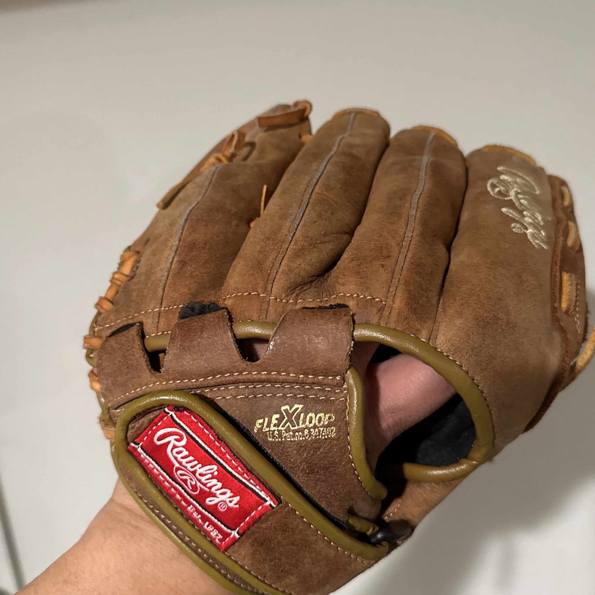 Left baseball glove