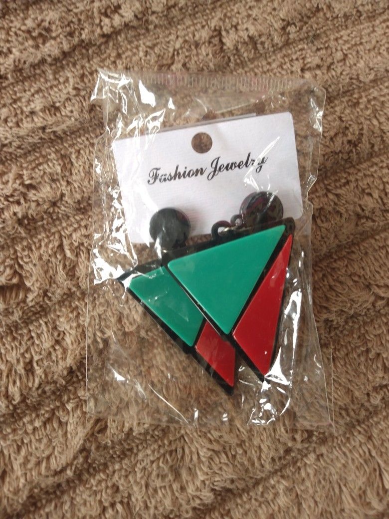 Red green geometric diamond earrings, acrylic diamond earrings, Christmas earring