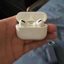 Apple AirPod Pro 2’s