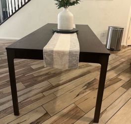 Dinning table