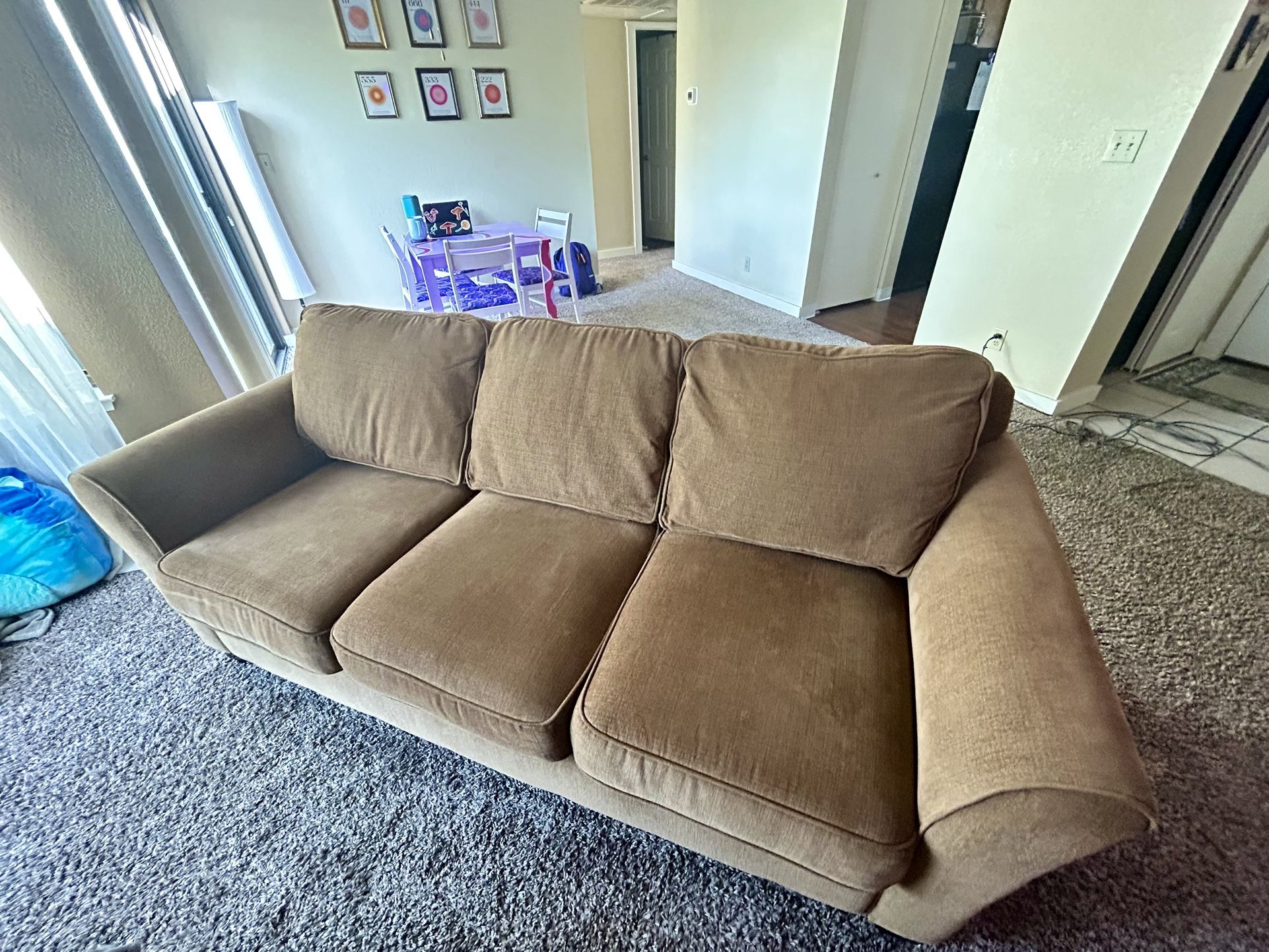 Brown Couch Awesome Condition